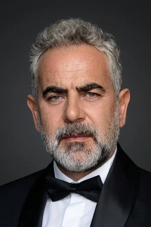Юрдаер Окур