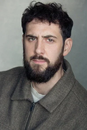 Елліот Бенн
