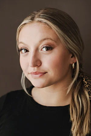 Анна Клер Бартлам