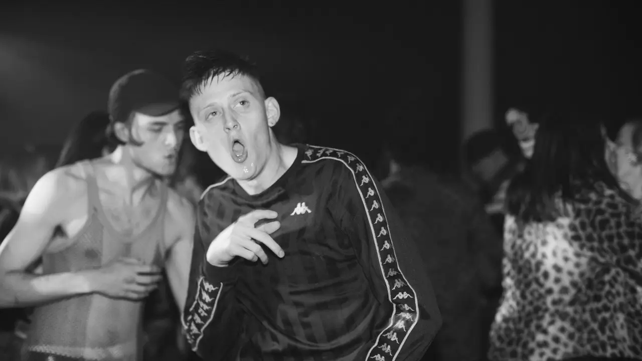 Кадр з фільму «Біти / Рейв»