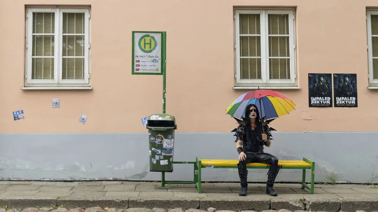 Кадр з фільму «Важка поїздка 2»