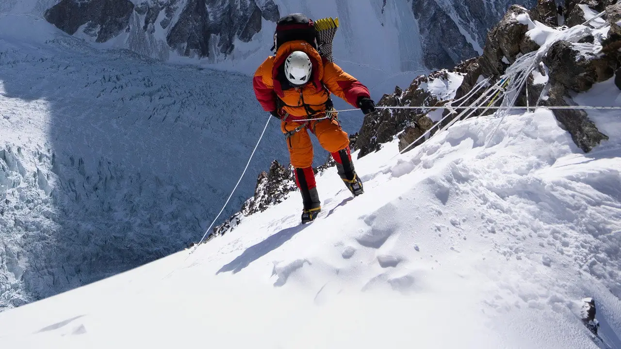 Кадр з фільму «K2: Небезпечне сходження»