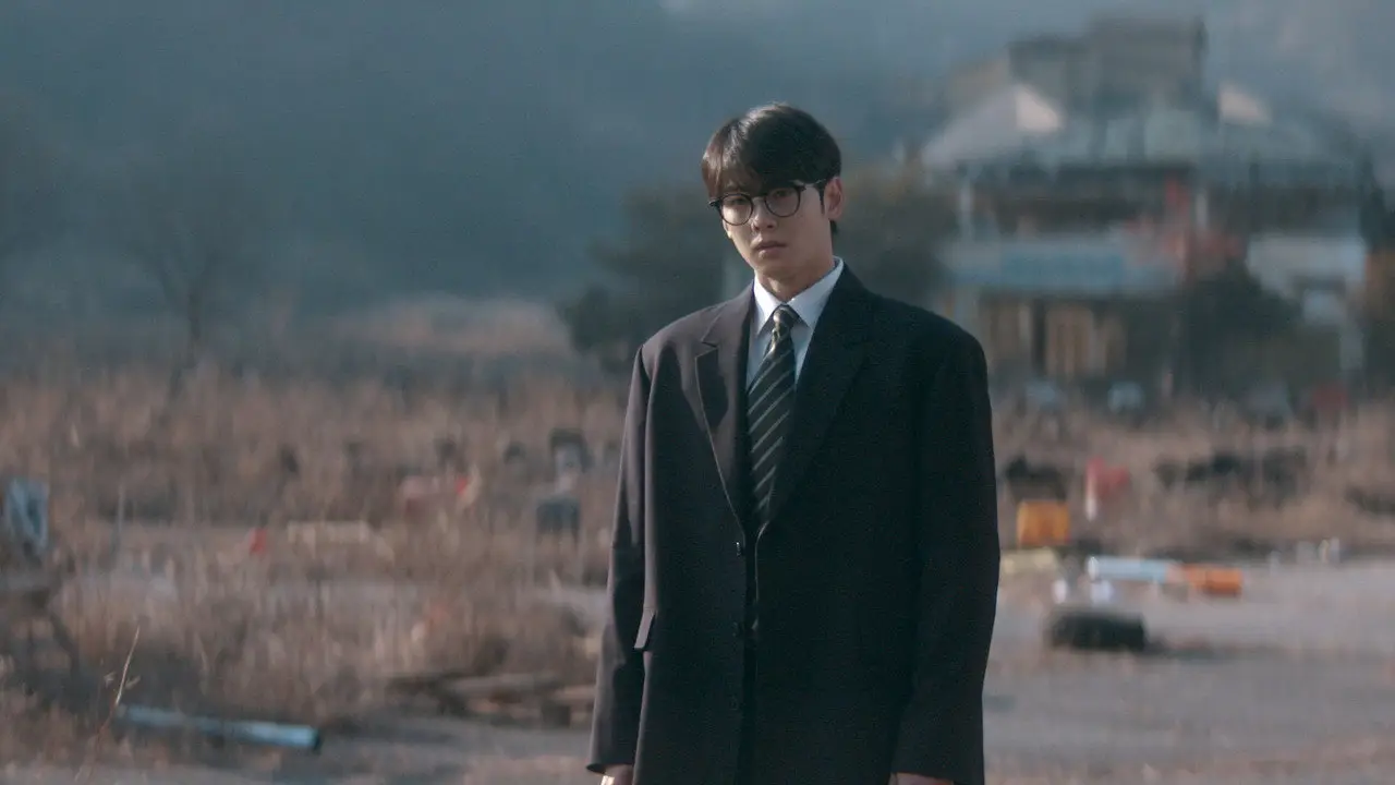 «Диво-дурні» — кадр з 3 серії 1 сезону