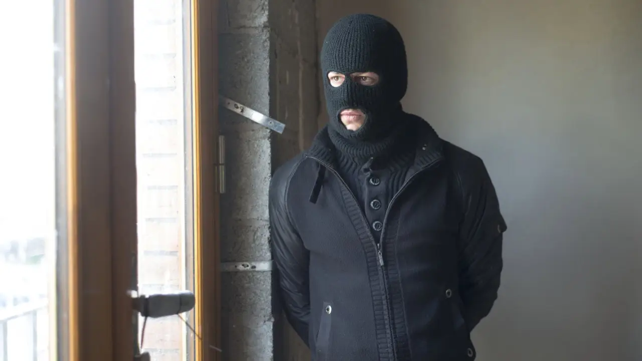 «Любов/Ненависть» — кадр з 1 серії 4 сезону