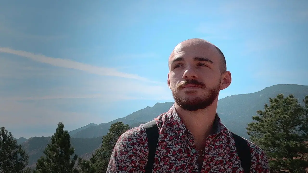 «Американське вбивство: Габбі Петіто» — кадр з 3 серії 1 сезону