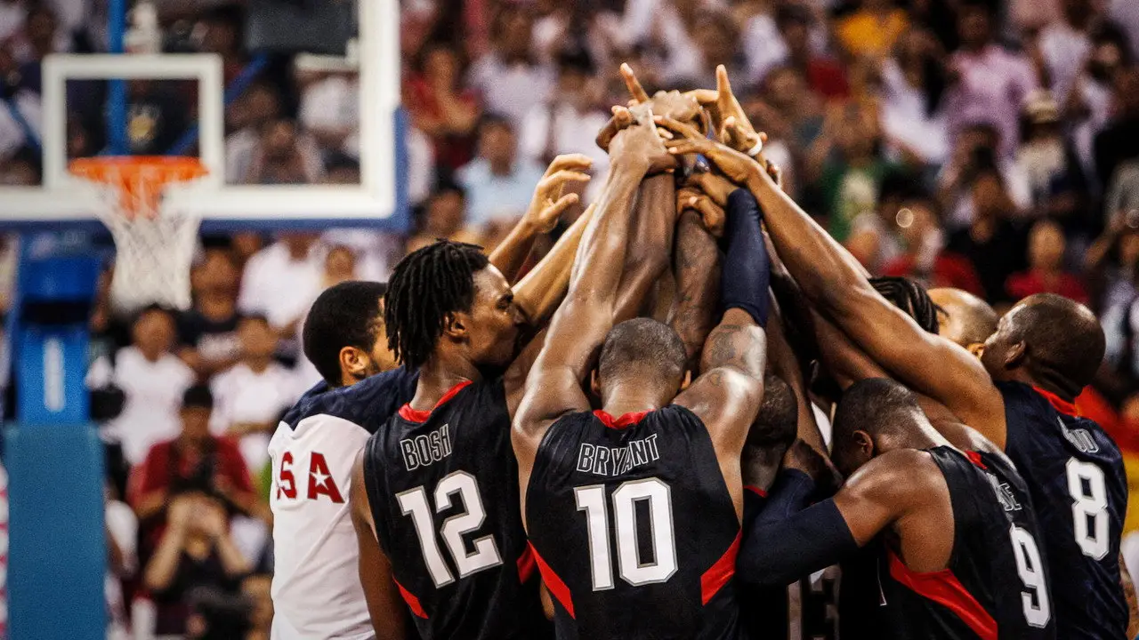 Кадр з фільму «Redeem Team: Тріумф баскетбольної збірної США»