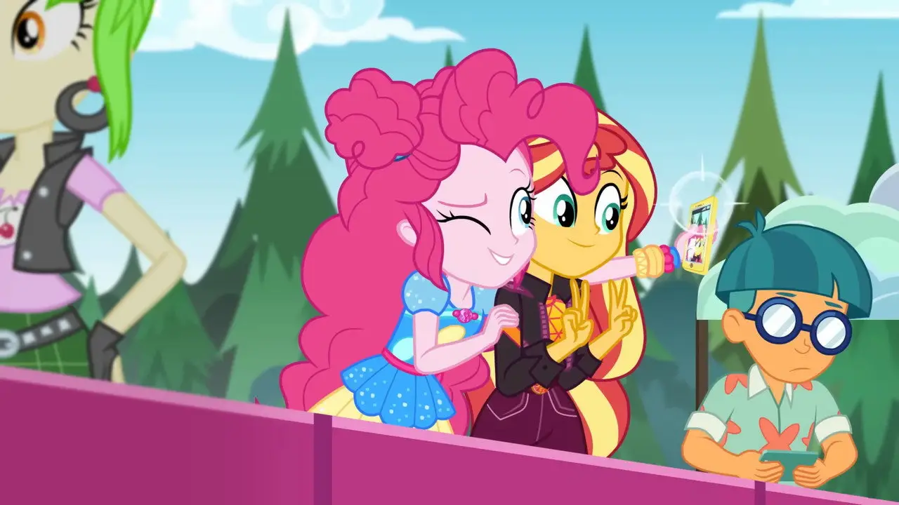 Кадр з фільму «My Little Pony: Дівчата з Еквестрії - Перепустка за лаштунки для Сансет»