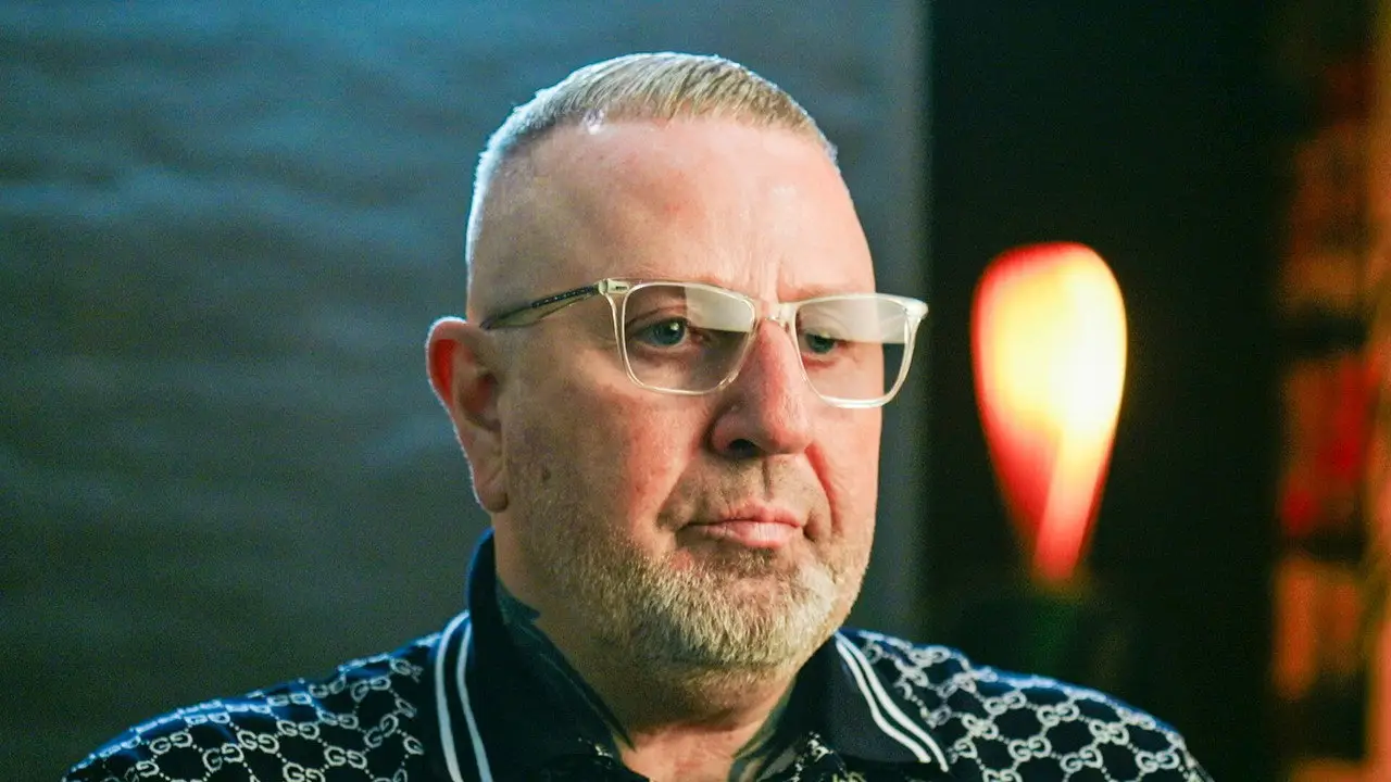 «Битва на Пушер-стріт» — кадр з 3 серії 1 сезону