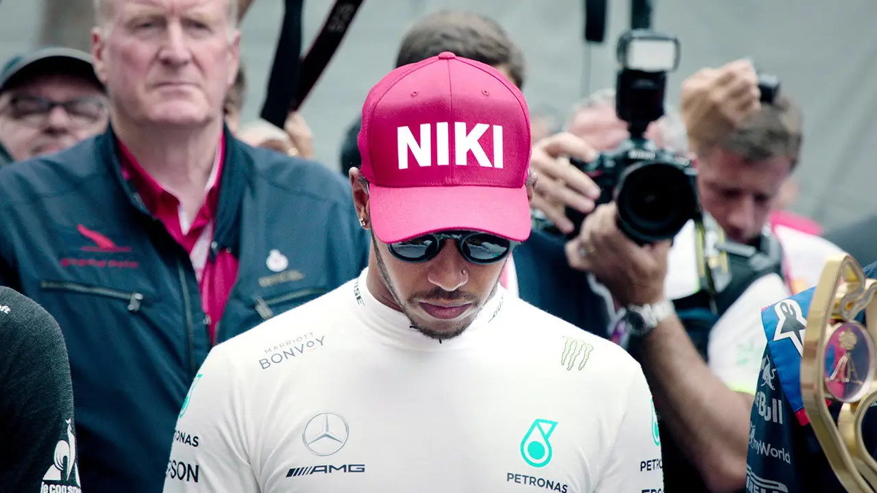 «Formula 1: Жени, щоб вижити» — кадр з 4 серії 2 сезону