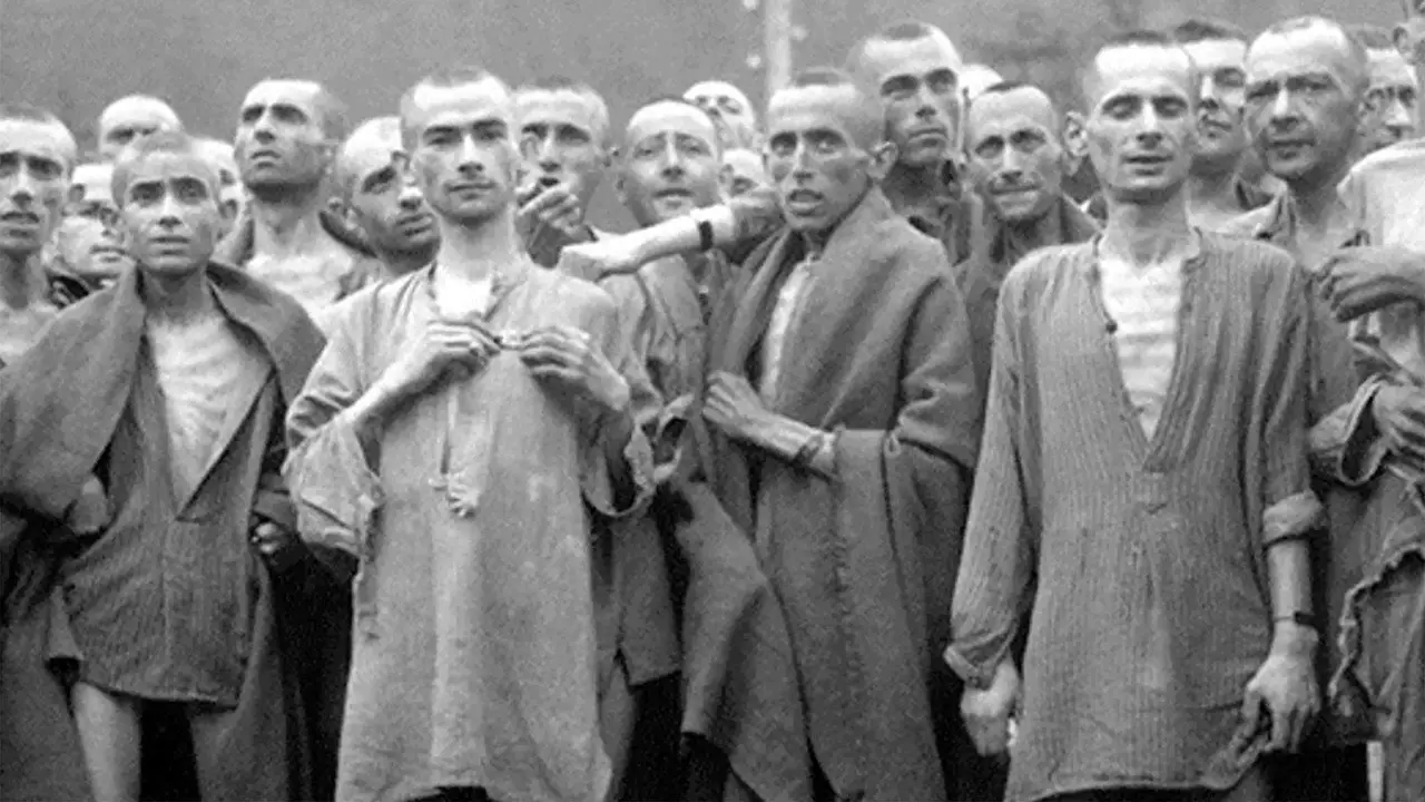 Кадр з фільму «Ніч і туман»