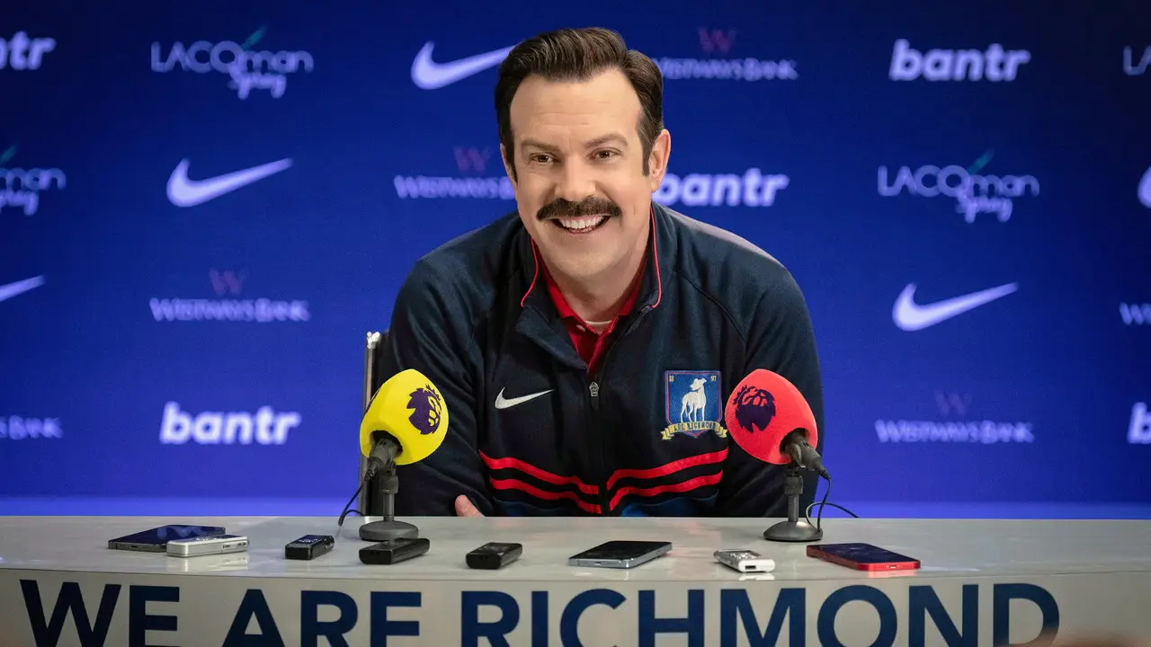 «Тед Лассо» — кадр з 1 серії 3 сезону