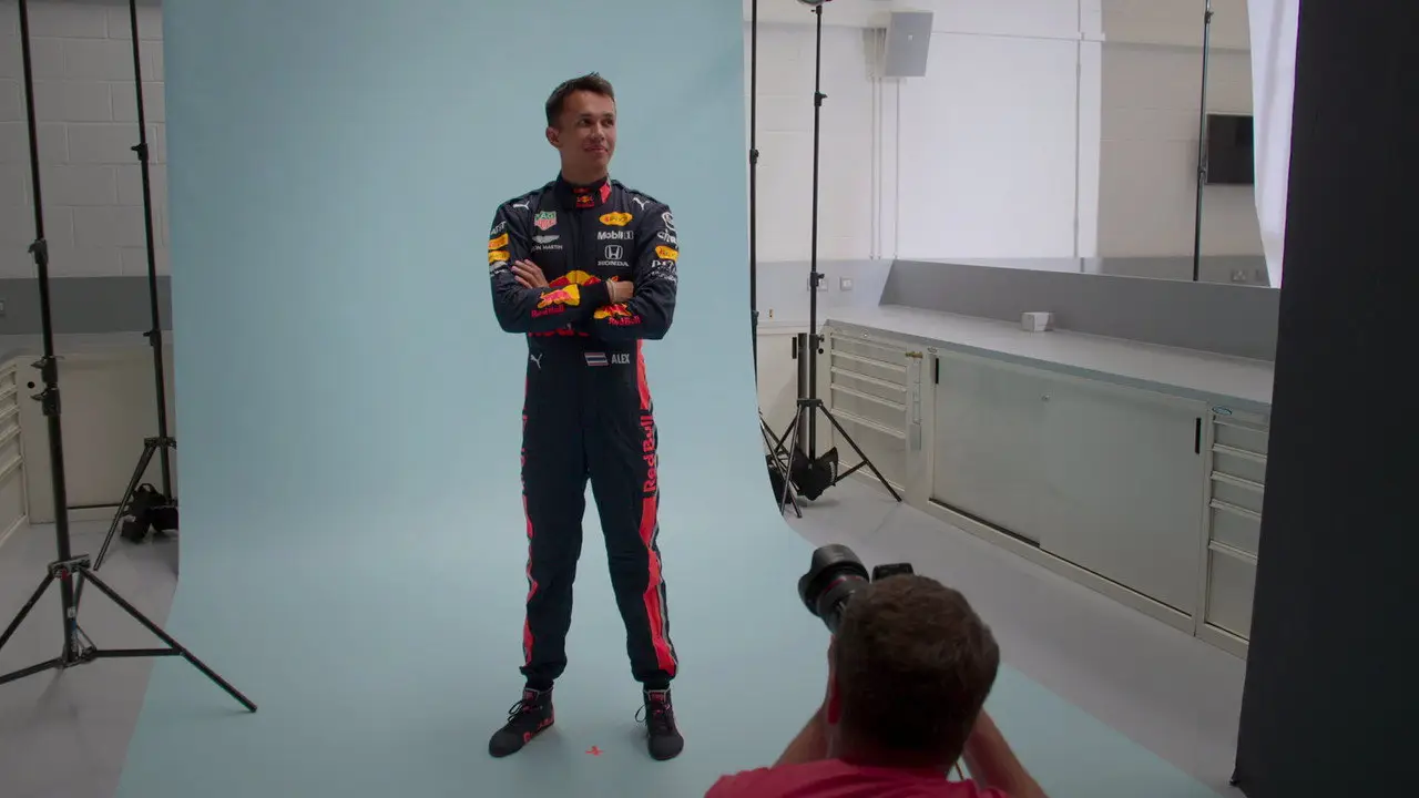 «Formula 1: Жени, щоб вижити» — кадр з 6 серії 3 сезону