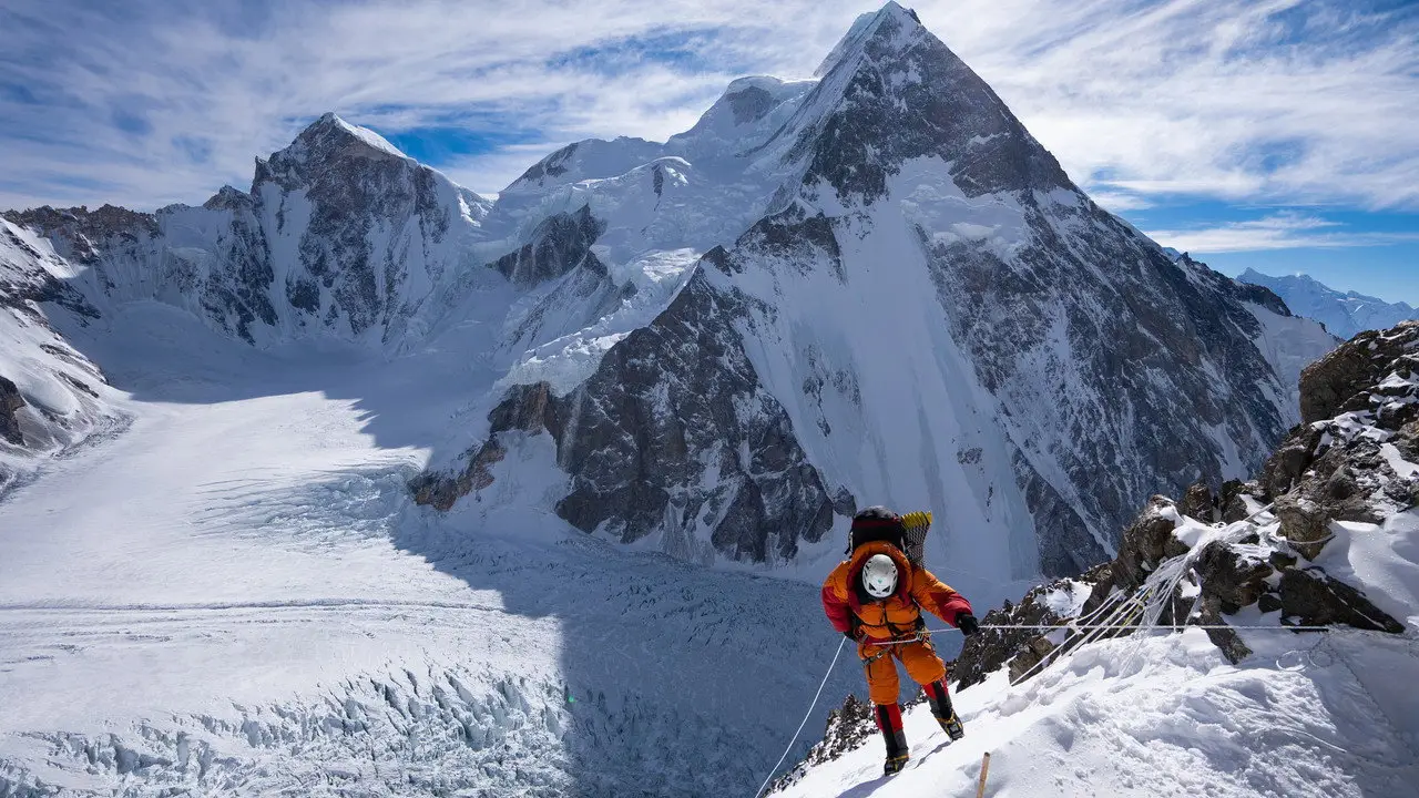 Кадр з фільму «K2: Небезпечне сходження»