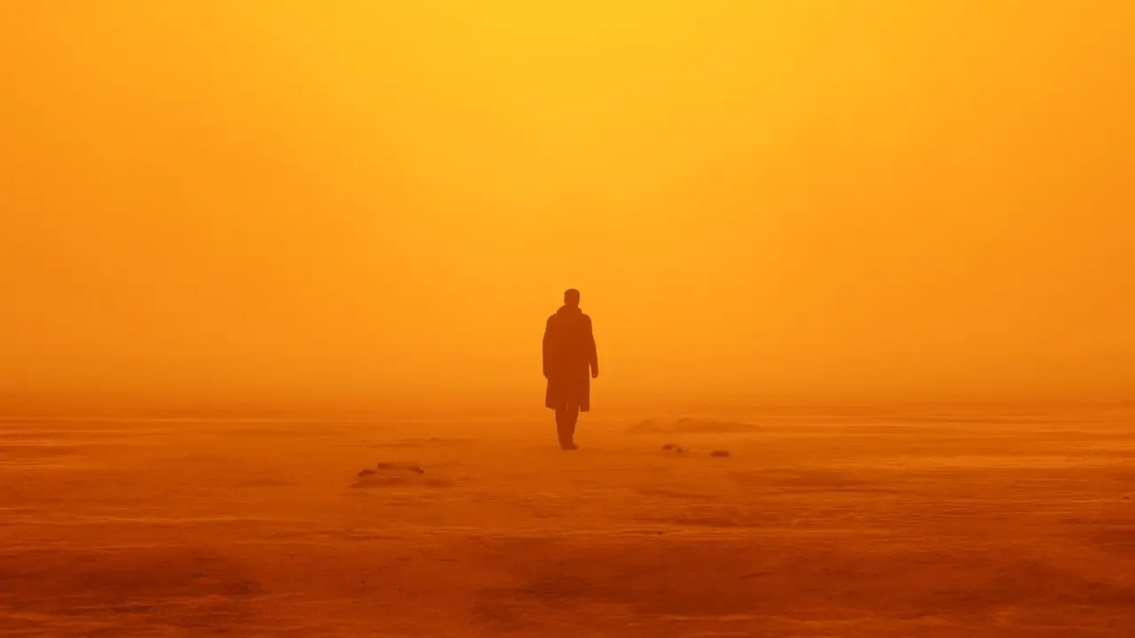 Кадр з фільму «Той, хто біжить по лезу 2049»