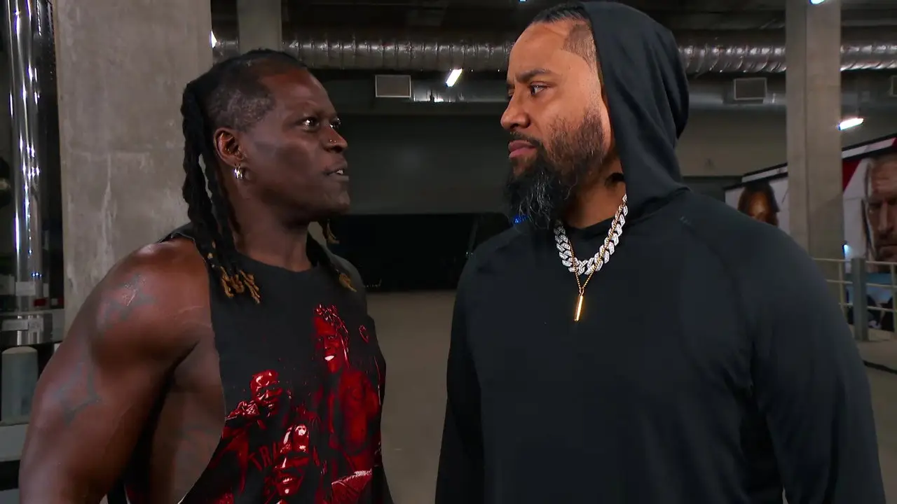 «WWE: Це нереально» — кадр з 2 серії 2 сезону