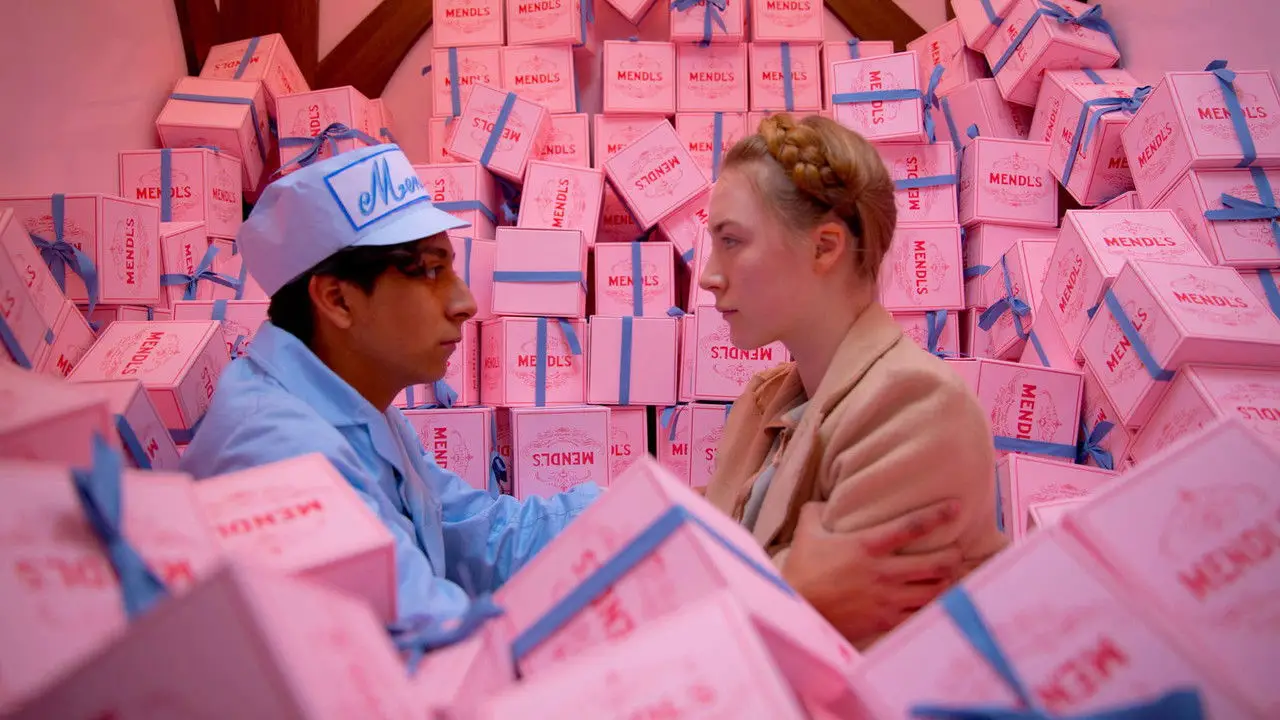 Кадр з фільму «Готель “Ґранд Будапешт”»