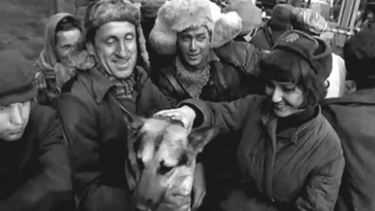 «Чотири танкісти і пес» — кадр з 1 серії 1 сезону
