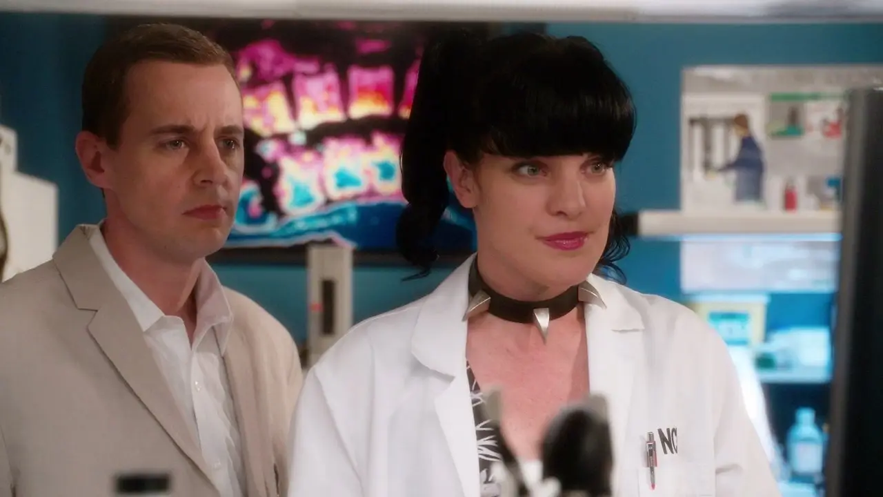 «NCIS: Полювання на вбивцю» — кадр з 1 серії 9 сезону