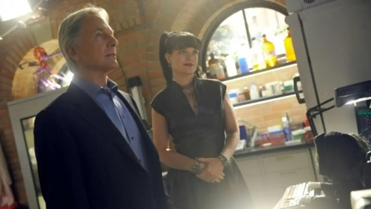 «NCIS: Полювання на вбивцю» — кадр з 6 серії 13 сезону