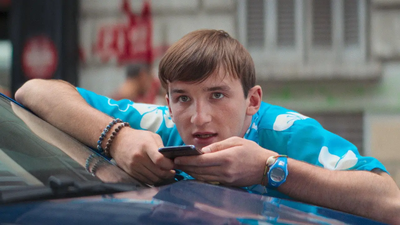 «Молоді мільйонери» — кадр з 5 серії 1 сезону