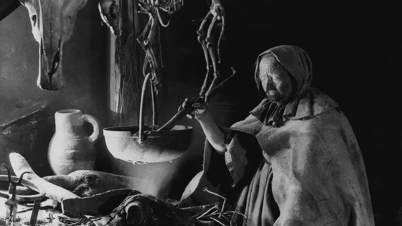 Кадр з фільму «Відьми: Історія чаклунства»